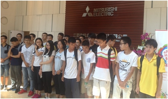 我院2015级本科生企业参观2