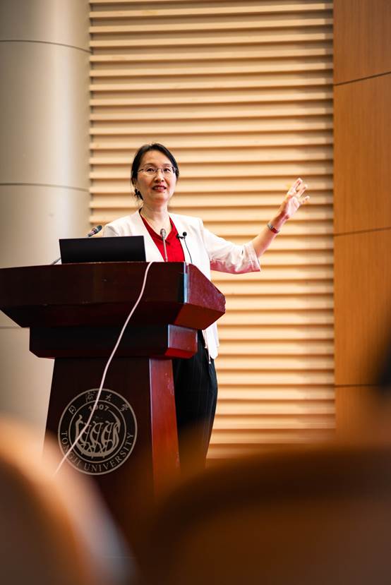 A person standing at a podium AI-generated content may be incorrect.