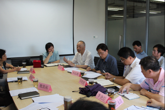 足球比分手机
举行教学督导聘任仪式 2-1164